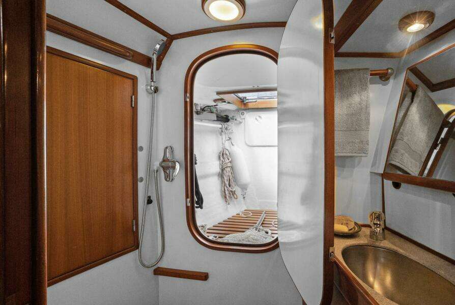Southern Cross 46ft Hylas Yacht For Sale