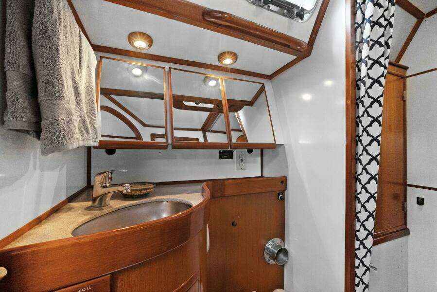 Southern Cross 46ft Hylas Yacht For Sale