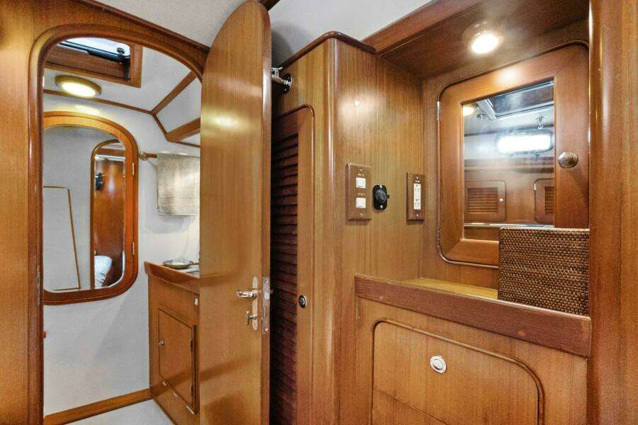 Southern Cross 46ft Hylas Yacht For Sale