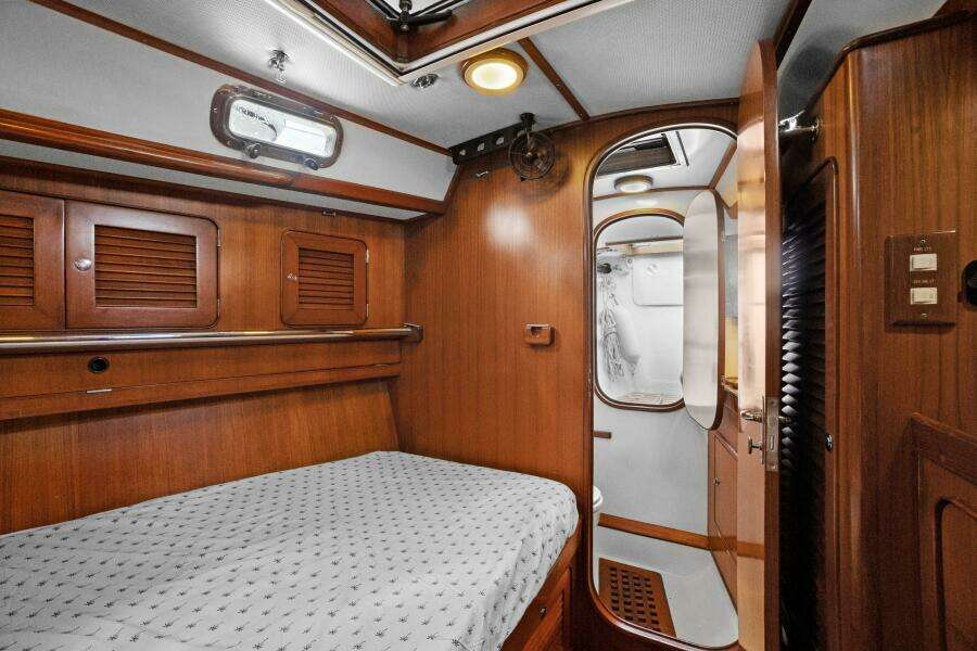 Southern Cross 46ft Hylas Yacht For Sale