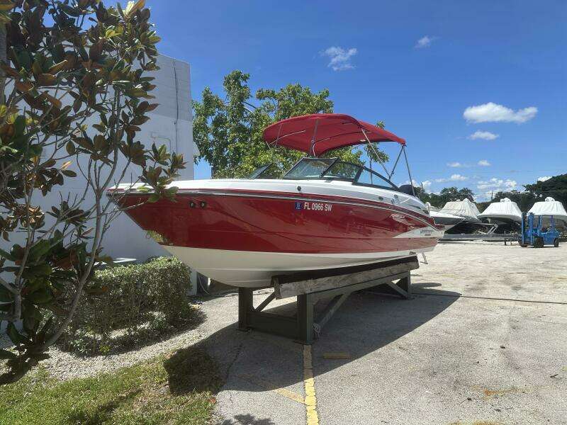 25ft Monterey Yacht For Sale