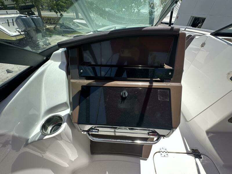 25ft Monterey Yacht For Sale