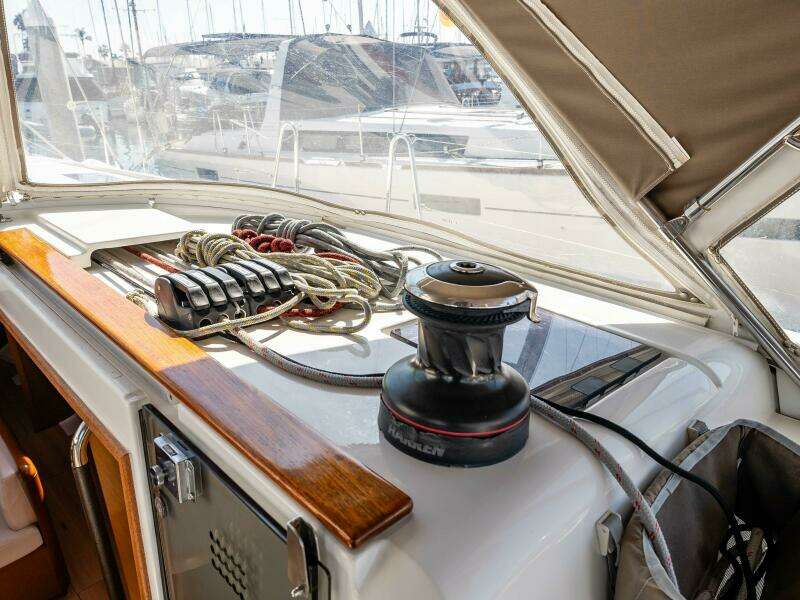 Victory 47ft Jeanneau Yacht For Sale