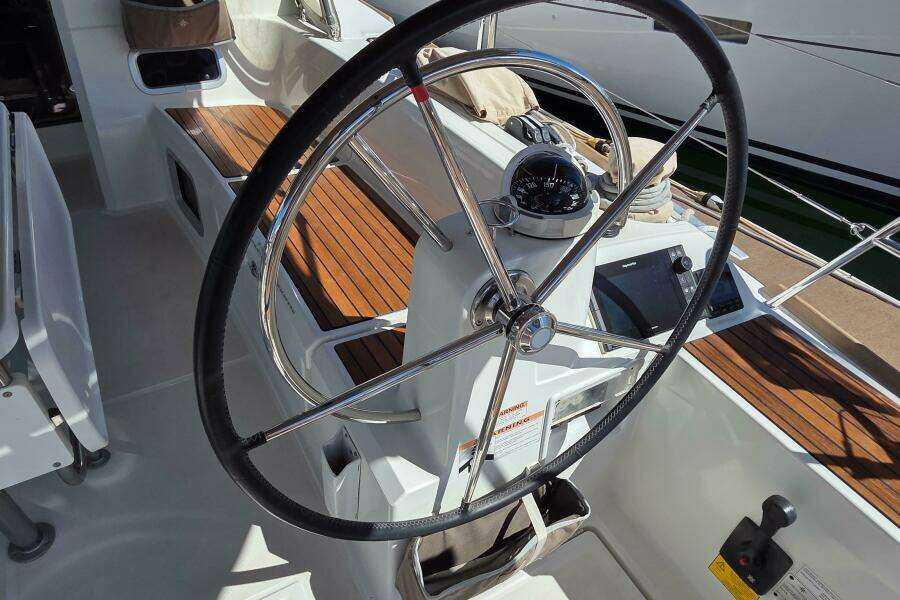 Victory 47ft Jeanneau Yacht For Sale