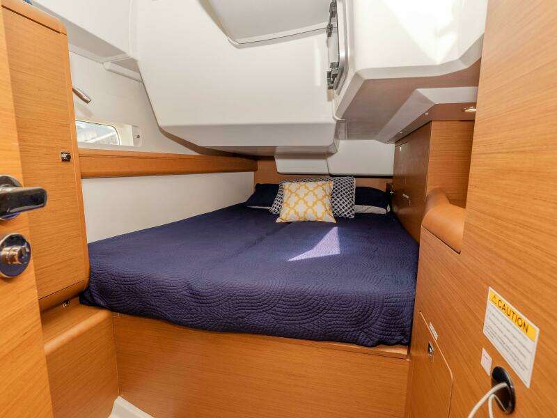 Victory 47ft Jeanneau Yacht For Sale