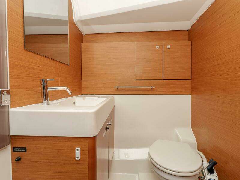 Victory 47ft Jeanneau Yacht For Sale