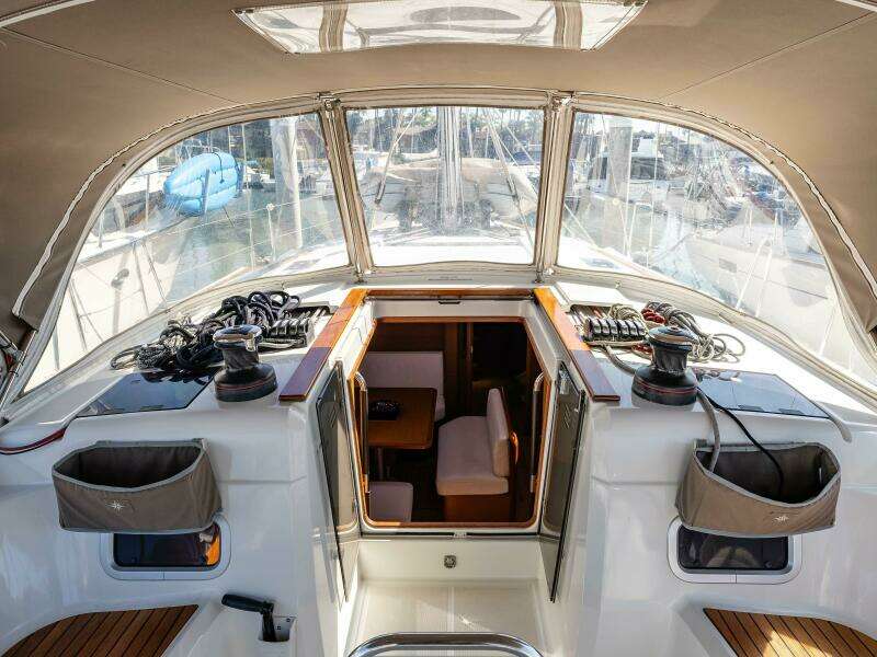 Victory 47ft Jeanneau Yacht For Sale