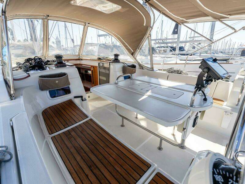 Victory 47ft Jeanneau Yacht For Sale