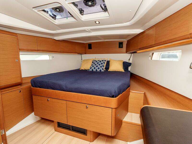 Victory 47ft Jeanneau Yacht For Sale