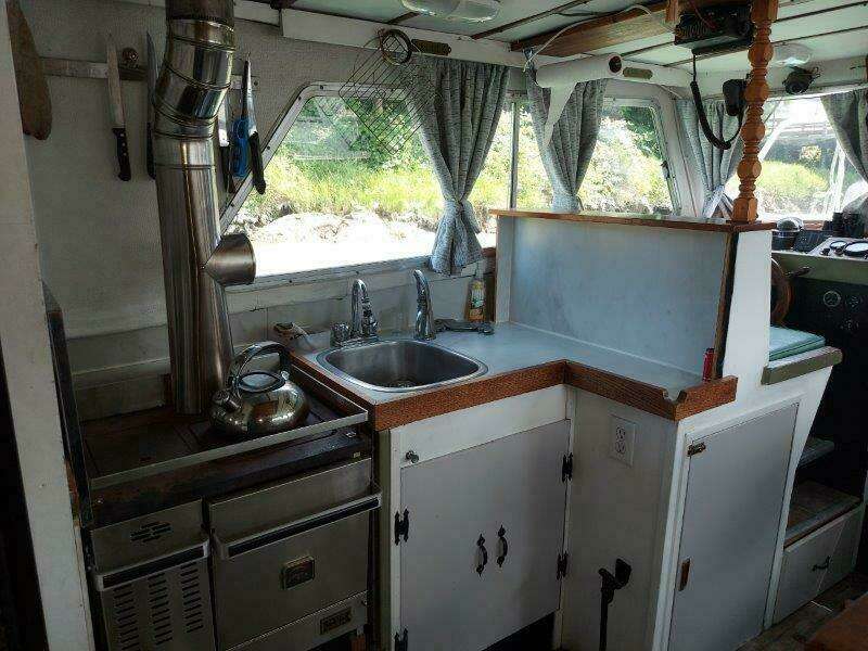 37ft Custom Yacht For Sale
