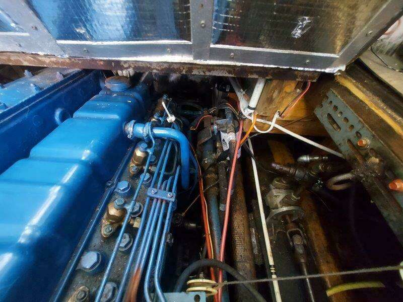 37ft Custom Yacht For Sale