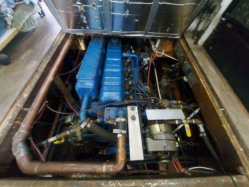 37ft Custom Yacht For Sale