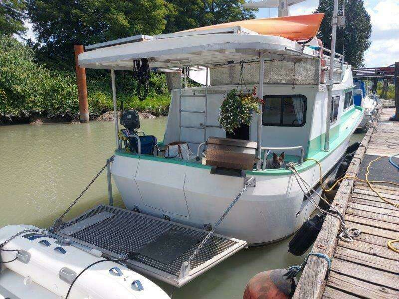 37ft Custom Yacht For Sale