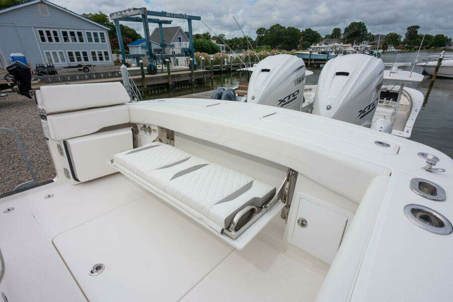 2026 Regulator 31 LR 11