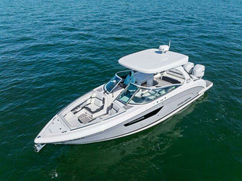 33ft Regal Yacht For Sale