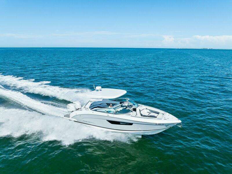33ft Regal Yacht For Sale