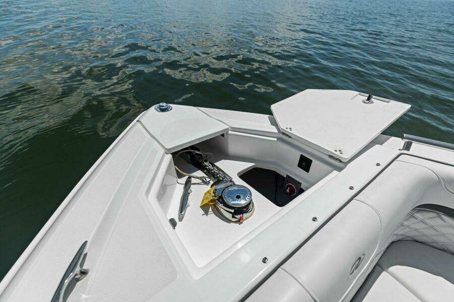 33ft Regal Yacht For Sale