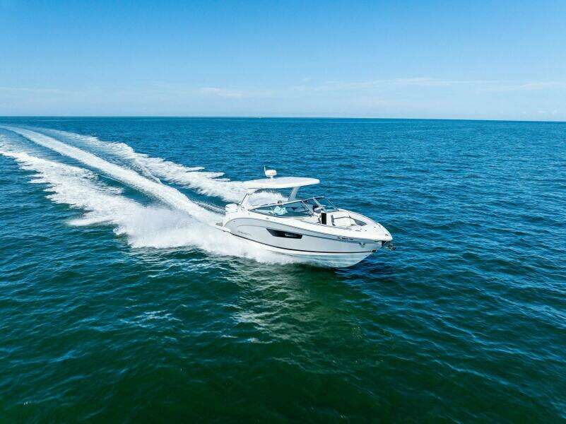 33ft Regal Yacht For Sale