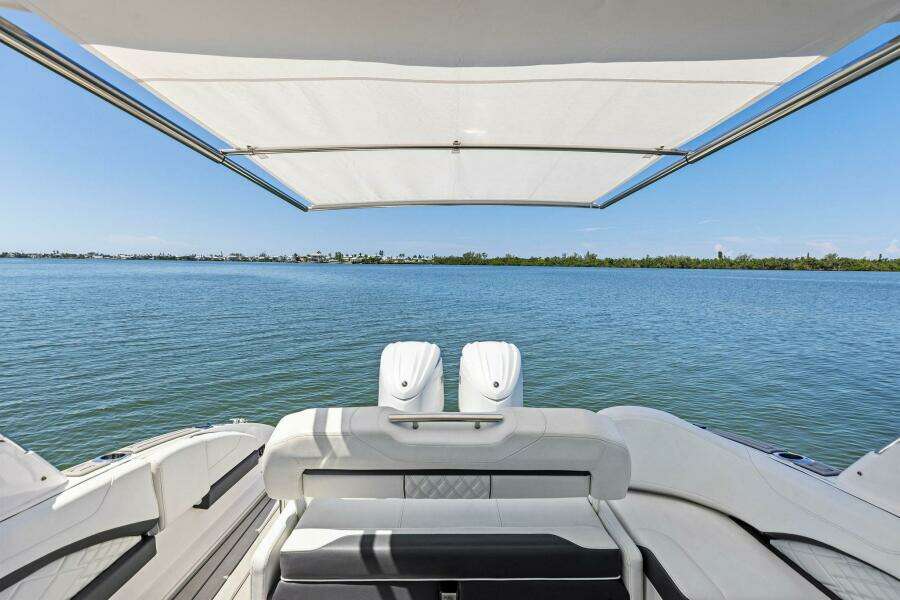 33ft Regal Yacht For Sale