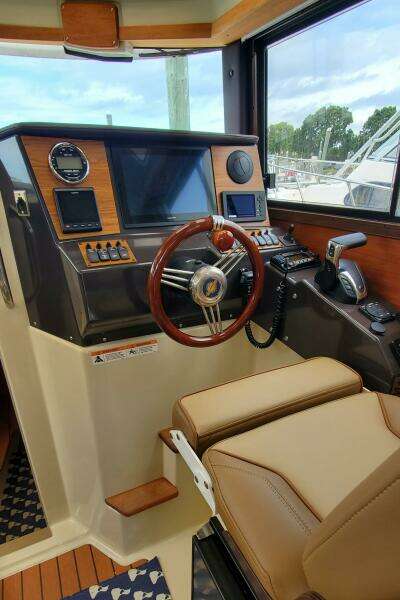 Swell Life 25ft Ranger Tugs Yacht For Sale