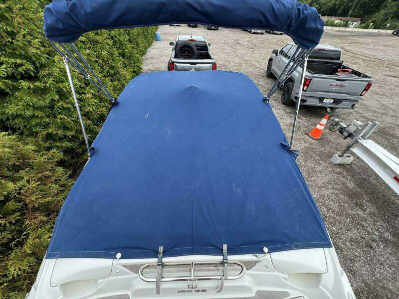 18ft Crownline Yacht For Sale