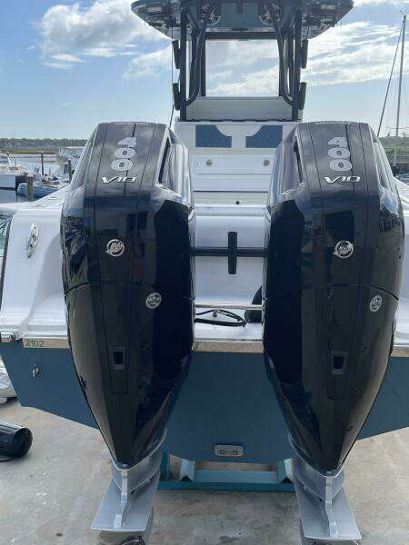 33ft Front Runner Yacht For Sale