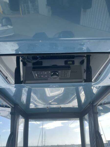 33ft Front Runner Yacht For Sale