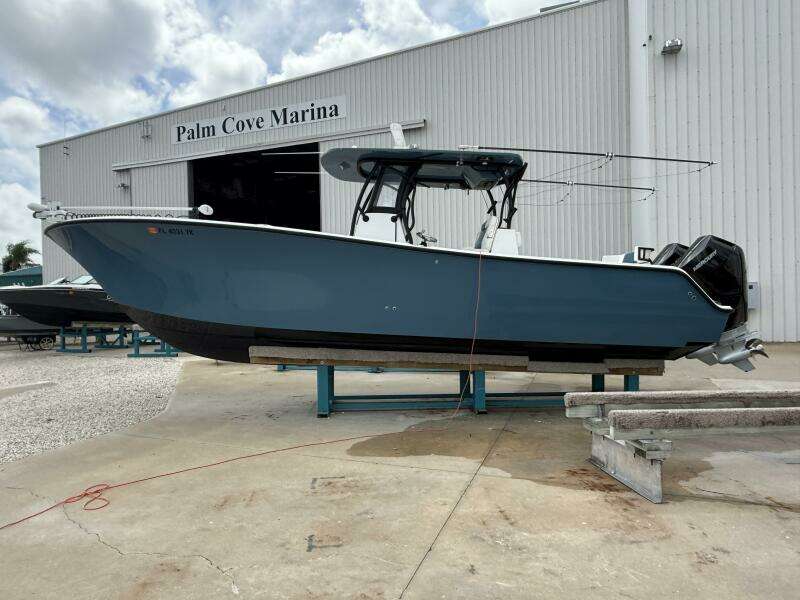 33ft Front Runner Yacht For Sale