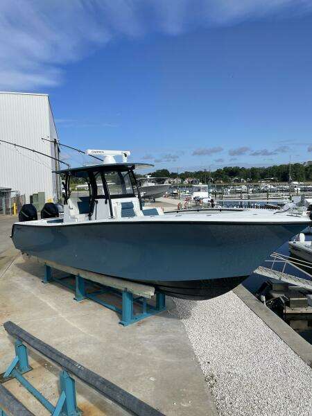 33ft Front Runner Yacht For Sale