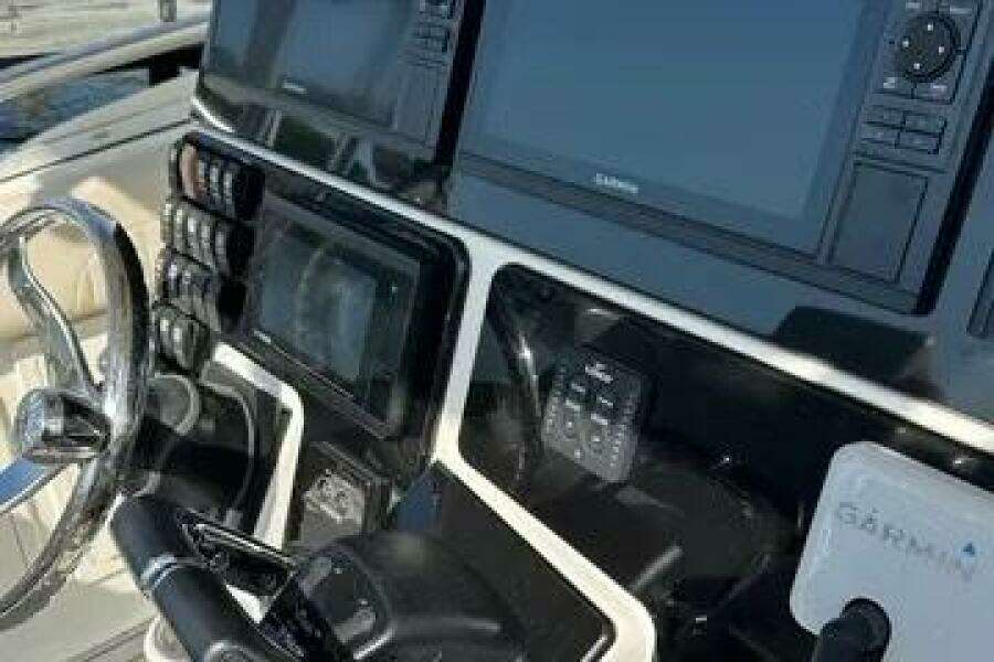 33ft Hydra Sports Yacht For Sale
