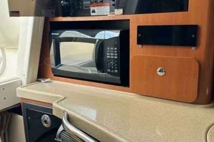 33ft Hydra Sports Yacht For Sale