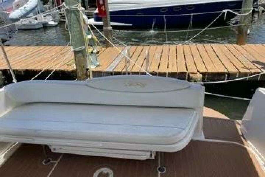 34ft Sea Ray Yacht For Sale