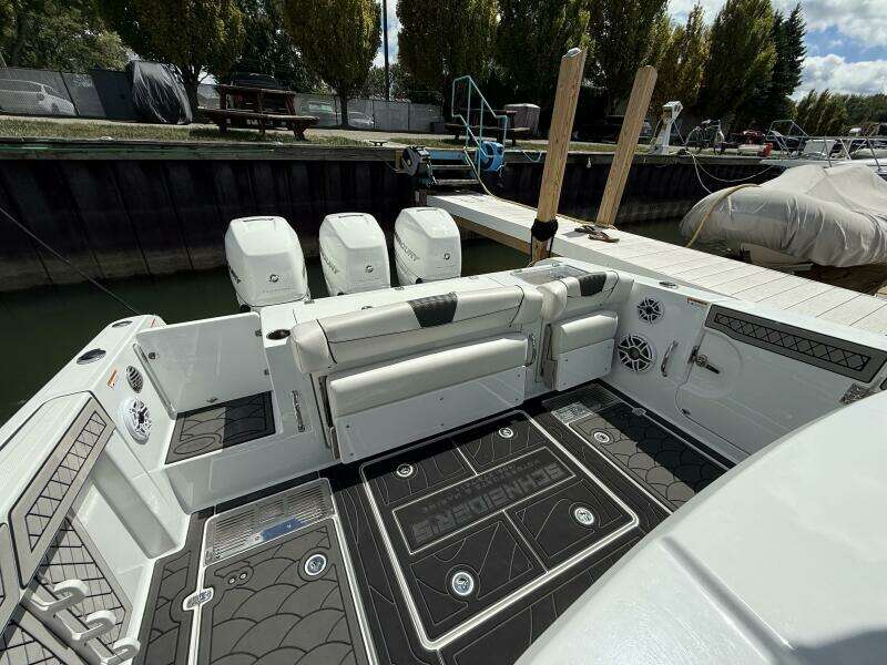 35ft Wellcraft Yacht For Sale