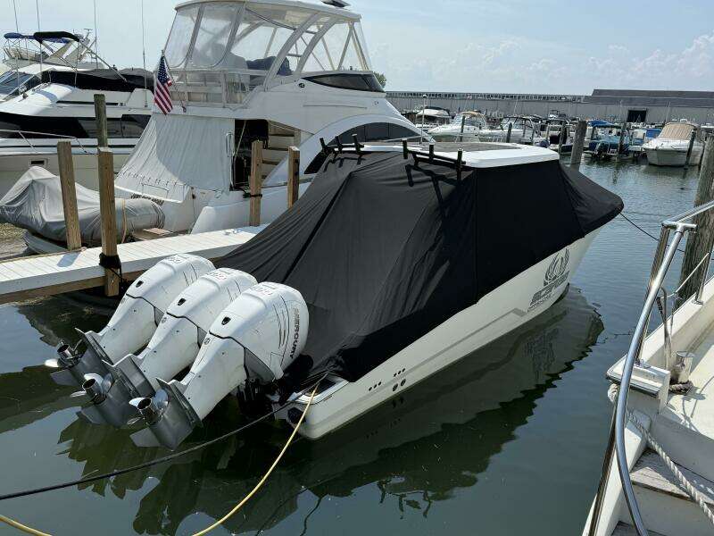 35ft Wellcraft Yacht For Sale