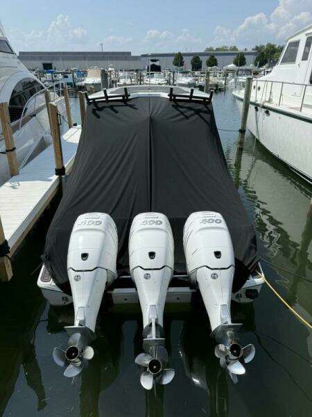 35ft Wellcraft Yacht For Sale
