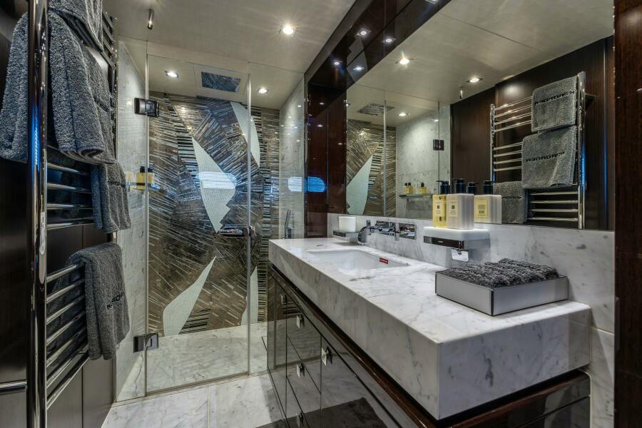 116' 2020 Sunseeker Sunseeker 116 Yacht