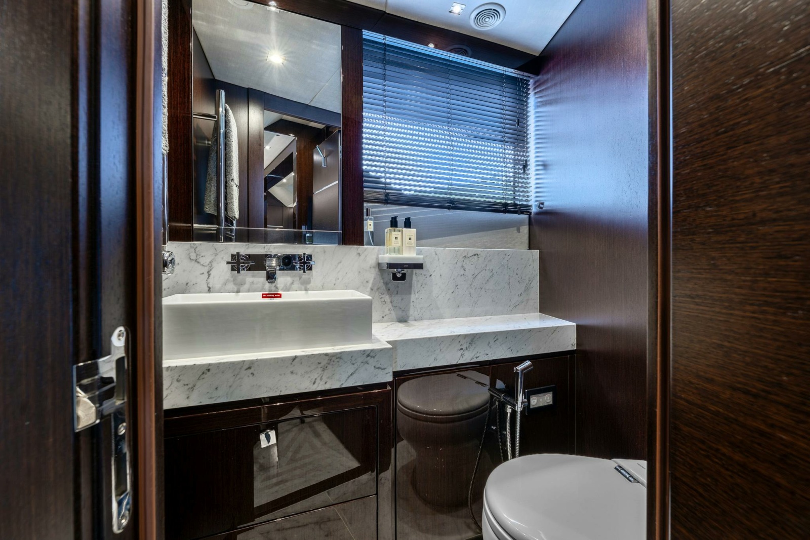 116' 2020 Sunseeker Sunseeker 116 Yacht