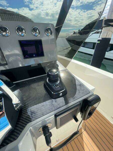 42ft De Antonio Yacht For Sale