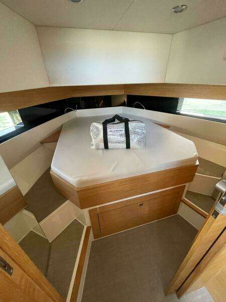 42ft De Antonio Yacht For Sale
