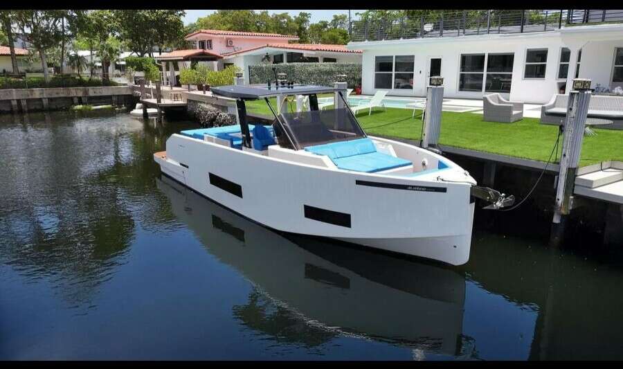 42ft De Antonio Yacht For Sale