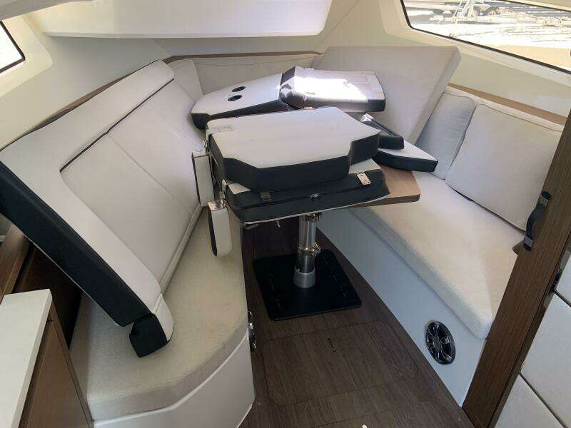 40ft Jeanneau Yacht For Sale