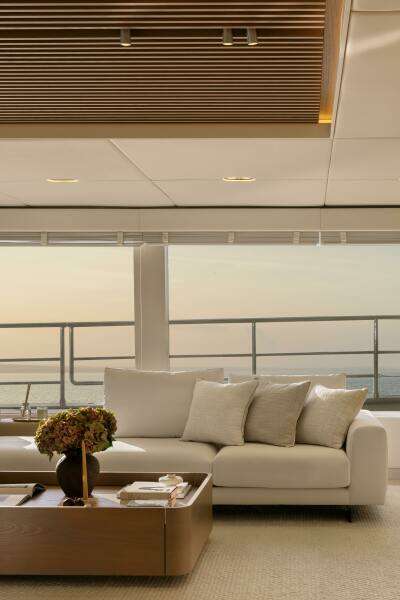 PETITE BELLE 100ft SUNREEF YACHTS Yacht For Sale