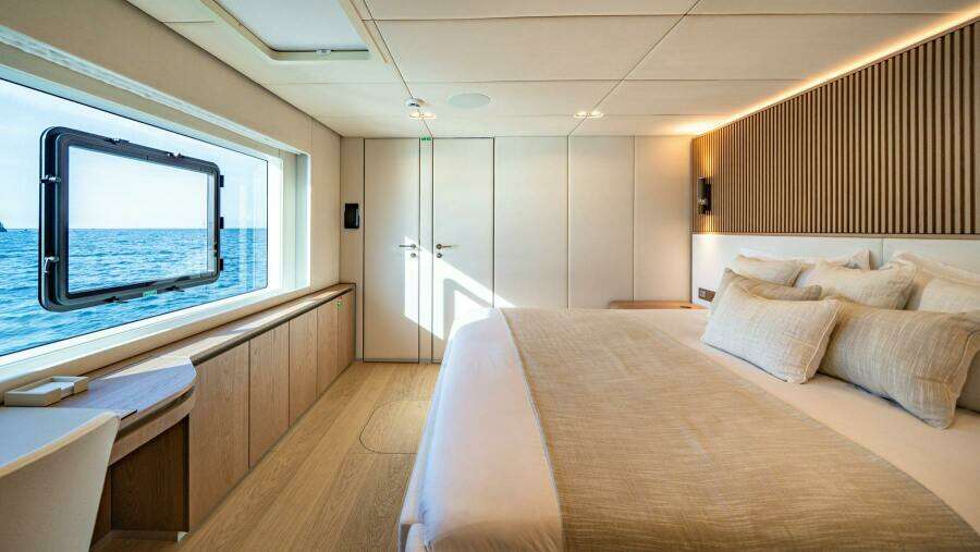 PETITE BELLE 100ft SUNREEF YACHTS Yacht For Sale