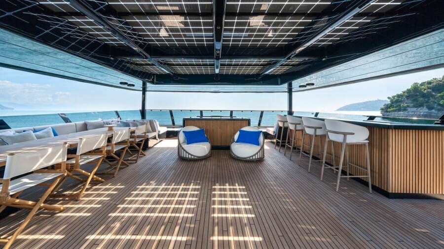 PETITE BELLE 100ft SUNREEF YACHTS Yacht For Sale