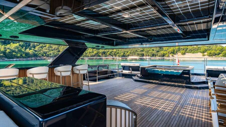 PETITE BELLE 100ft SUNREEF YACHTS Yacht For Sale