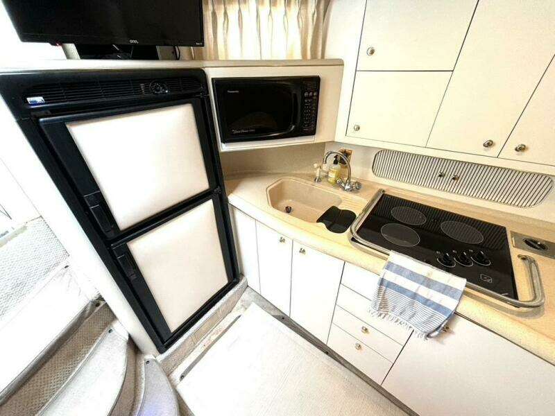 Celebration 40ft Sea Ray Yacht For Sale