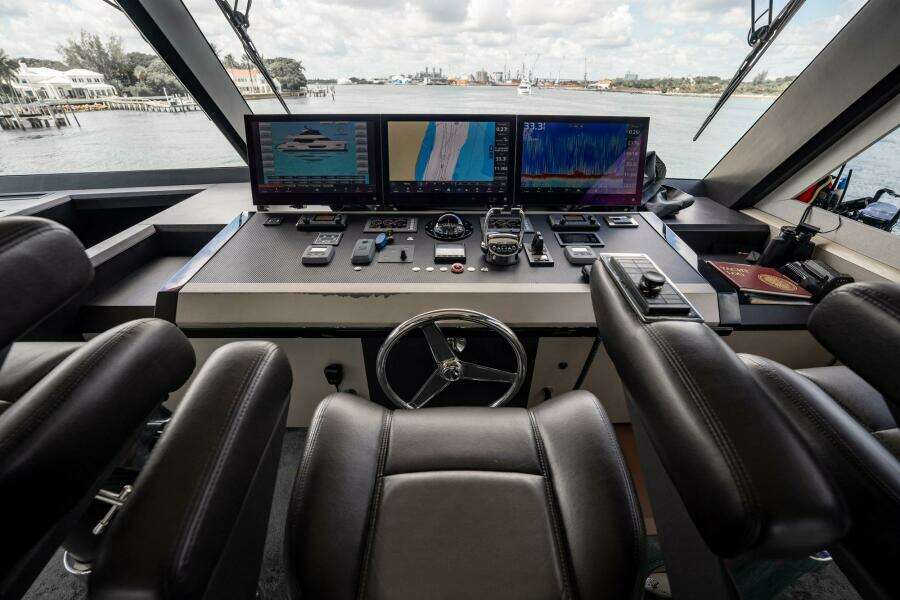 Aquasition 88ft Ocean Alexander Yacht For Sale