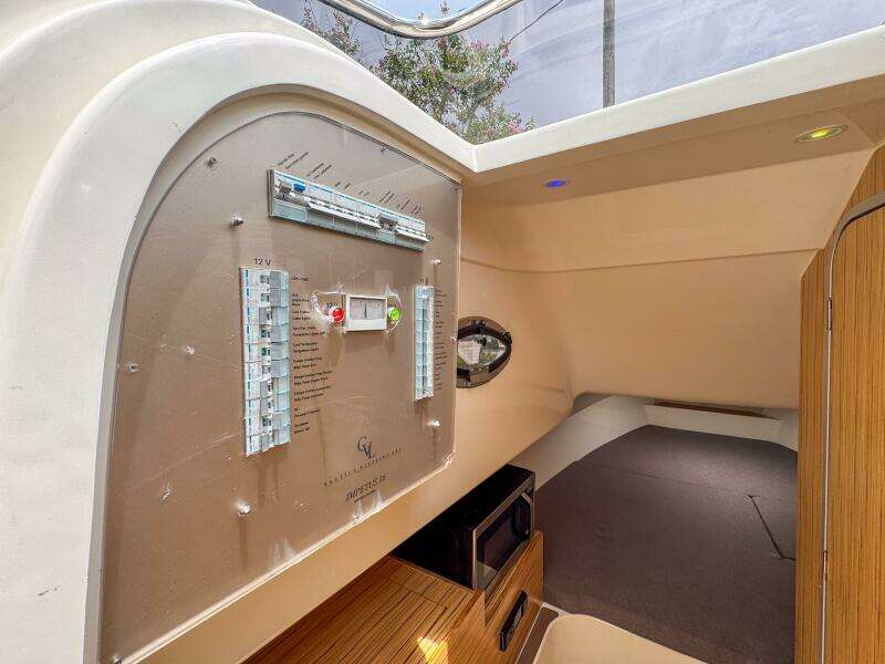 35ft Tender Yacht For Sale