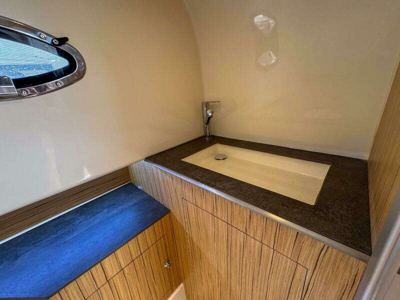 35ft Tender Yacht For Sale