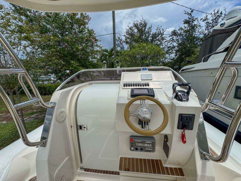 35ft Tender Yacht For Sale